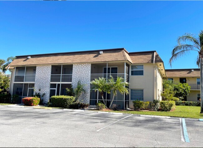 Foto del edificio - 1100 E Indiantown Rd