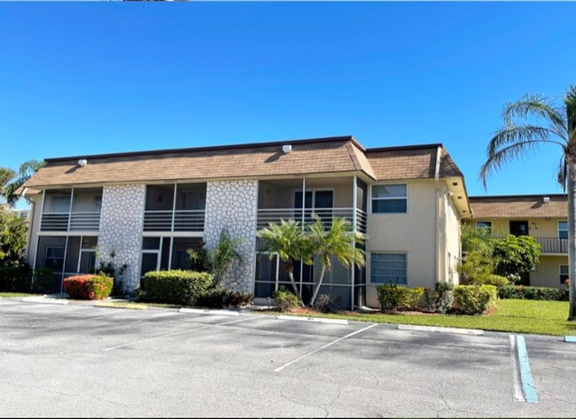 Building Photo - 1100 E Indiantown Rd