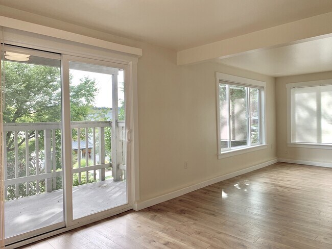 Foto del edificio - 3441 23rd Ave W