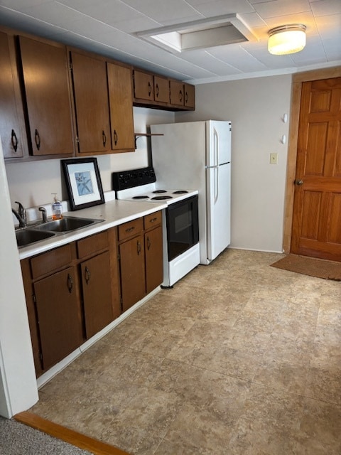 Building Photo - 16 Kinderhook St