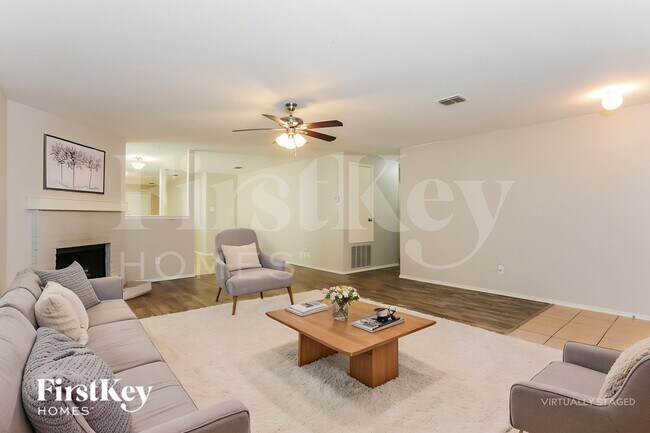 Foto del edificio - 1413 Erin Ct