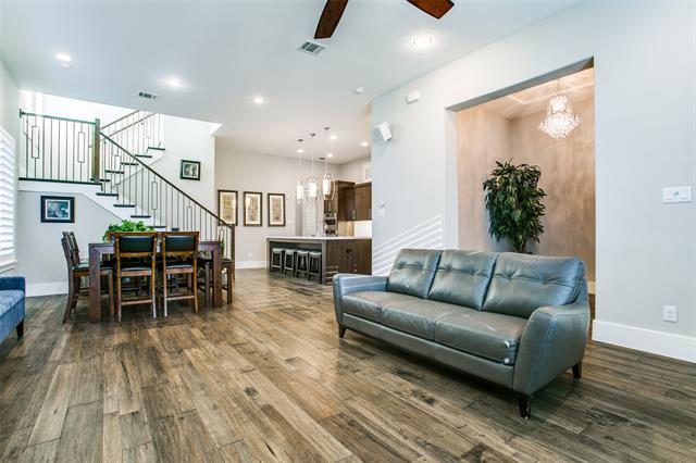 Foto del edificio - 6125 Preserve Dr