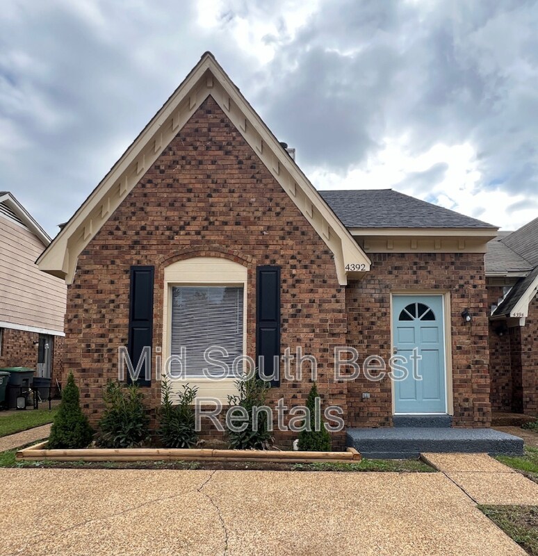 Primary Photo - 4392 Forest Valley Dr