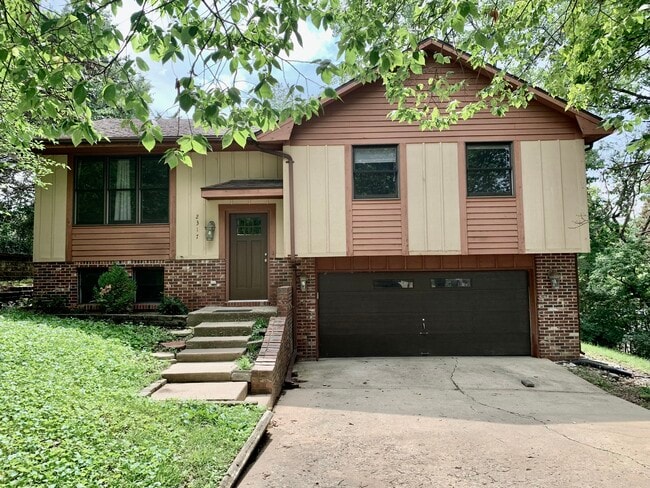 Building Photo - 2317 Independence Ct