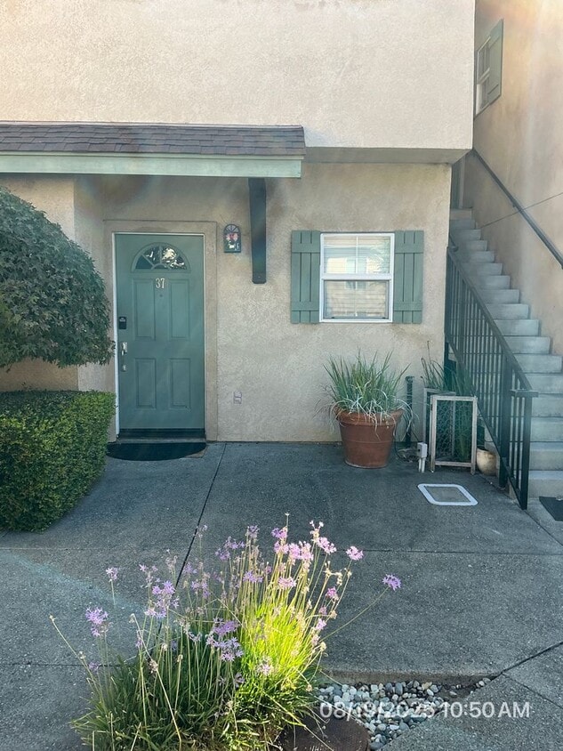 Primary Photo - 2 Story Condo