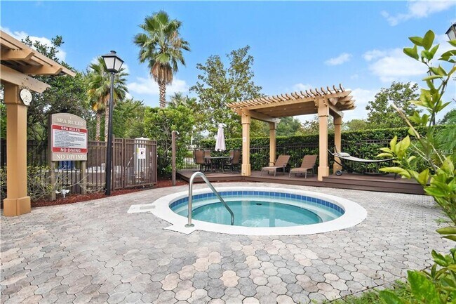 Building Photo - Beautiful 1/1 Wood Floors Condo for Rent c...