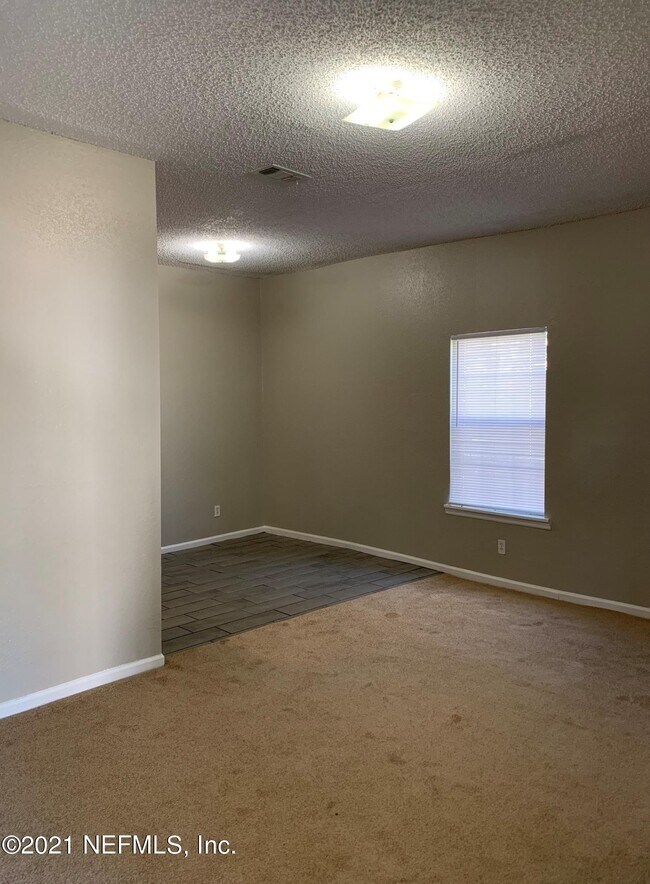 Building Photo - 416 Willow Branch Ave