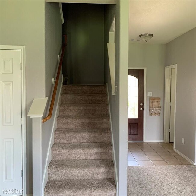 Building Photo - 4 br, 2 bath House - 10414 Whisper Bluff Dr