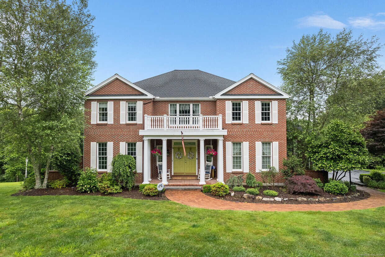 Foto principal - 35 Lake Ridge Rd