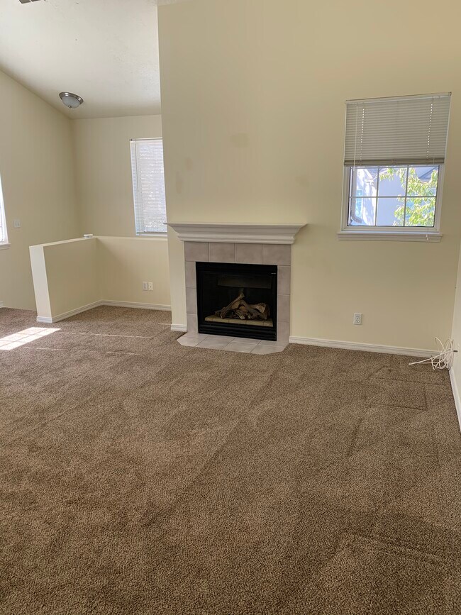 Foto del edificio - 934 Courtyard Ln