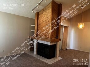 Building Photo - 944 Azure Cir
