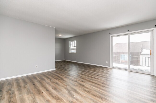 Foto del edificio - 404 21st Avenue Pl