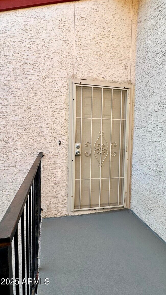 Foto del edificio - 4211 E Palm Ln