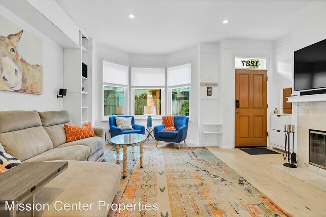 Building Photo - 2 br, 2.5 bath House - 1227 Reed Ave