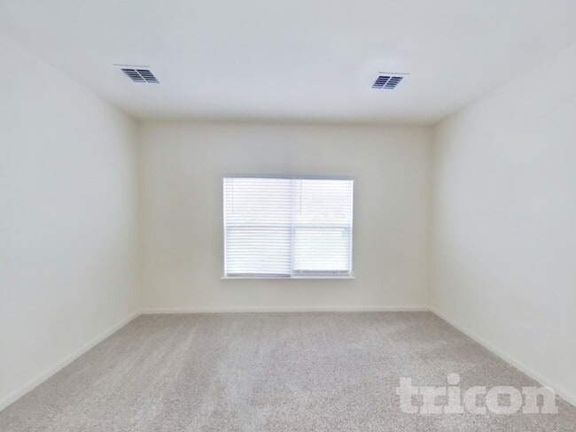 Foto del edificio - 230 Banjo Trl