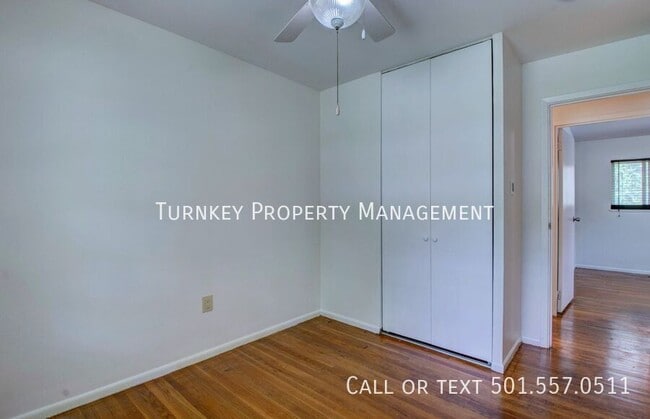 Building Photo - 13 Wesley Dr