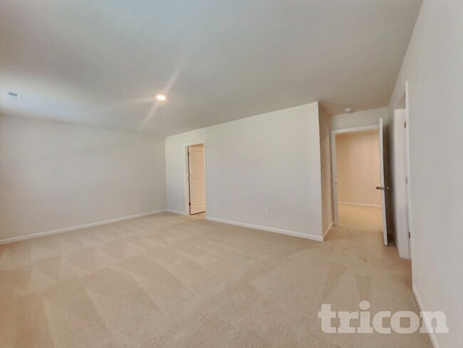 Foto del edificio - 141 Chapel Dr