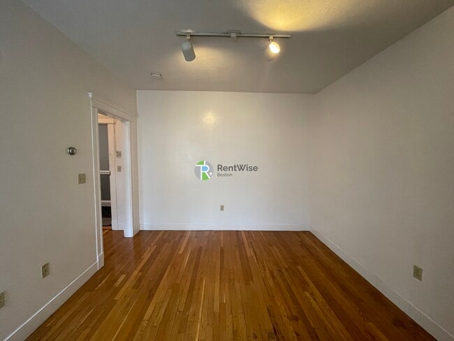 Photo - 1677 Commonwealth Ave Apartment