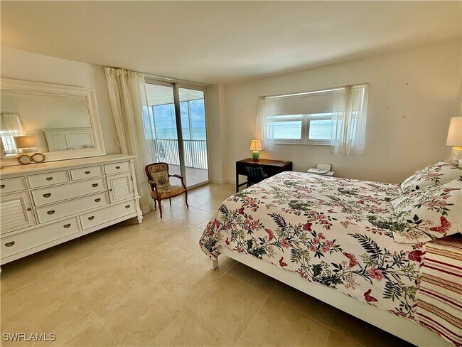 Building Photo - 1919 Gulf Shore Blvd N