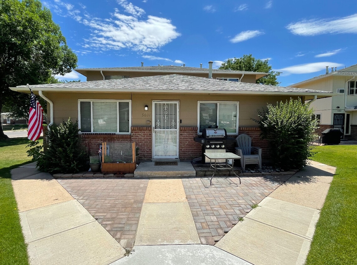 Foto principal - 7309 W Hampden Ave