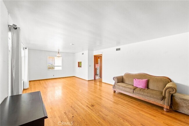 Foto del edificio - 454 N Shattuck Pl