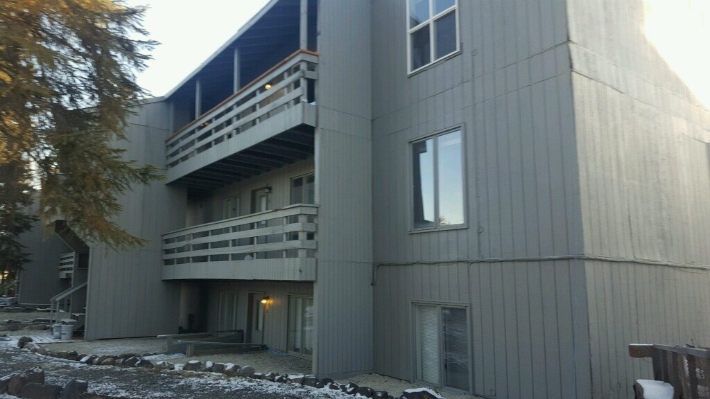 Exterior - 143 Clarkson Dr