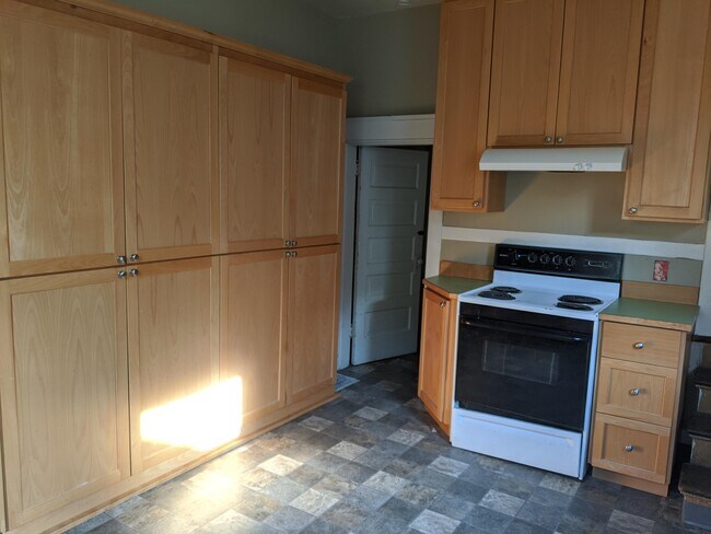 Foto del edificio - 1055 E Isaacs Ave