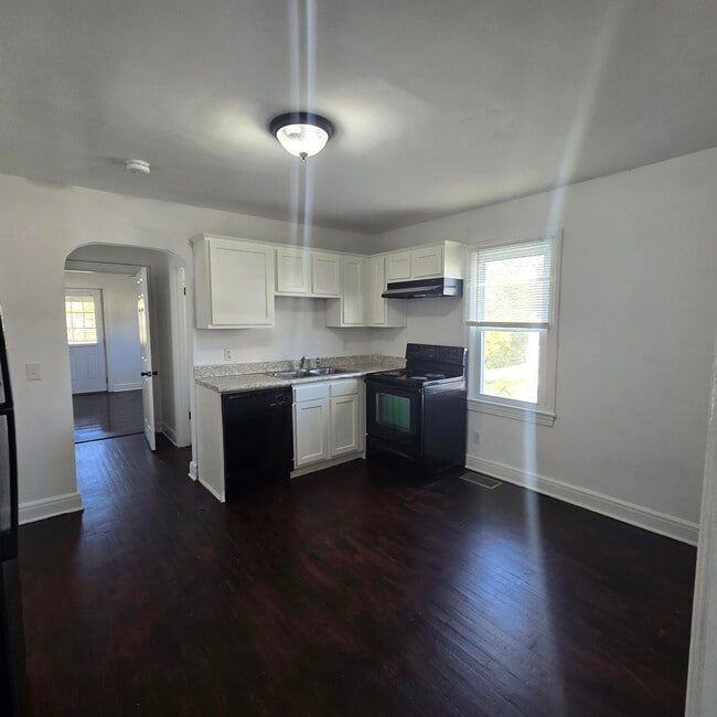 Foto del edificio - 170 Myrtle Ave