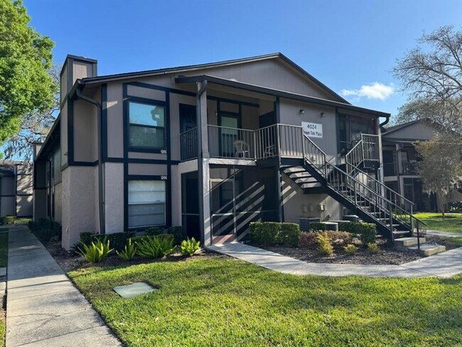 Foto del edificio - 4024 Dream Oak Pl