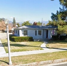 Building Photo - 703 E Colton Ave