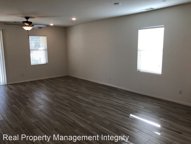 Building Photo - 4 br, 2 bath House - 21123 Spring St