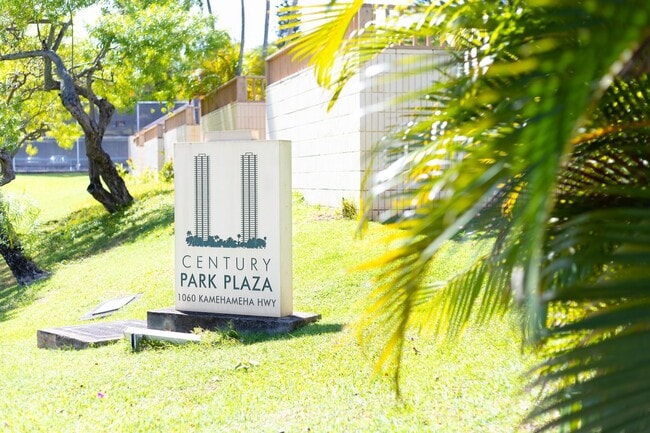 Building Photo - Welcome to your urban oasis!