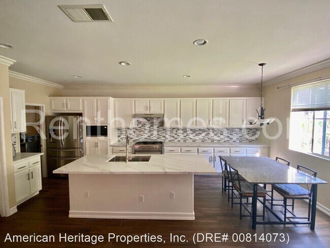 Building Photo - 4 br, 2.5 bath House - 1325 Old Janal Ranc...