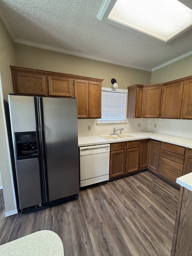 Foto del edificio - House Located Near Shadow Hills Golf Cours...