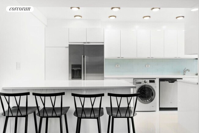 Foto del edificio - 301 E 66th St