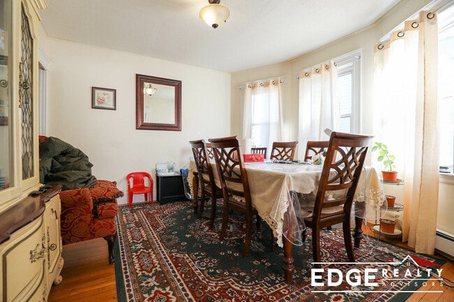 Building Photo - 6 Becket St