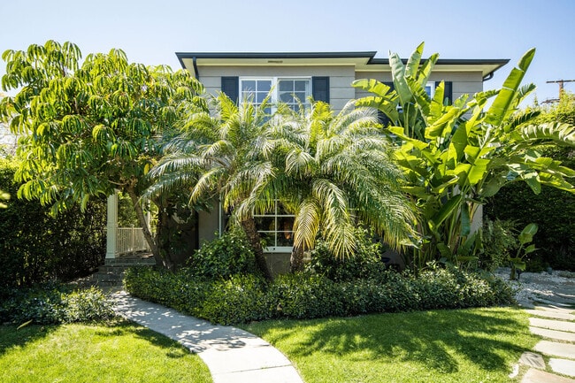 Building Photo - 651 N Kilkea Dr