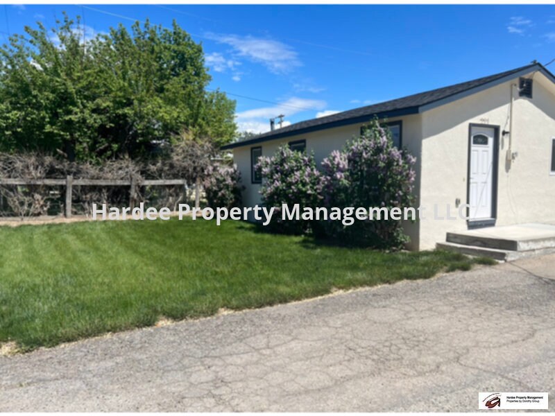 Foto principal - 221 E 37th St