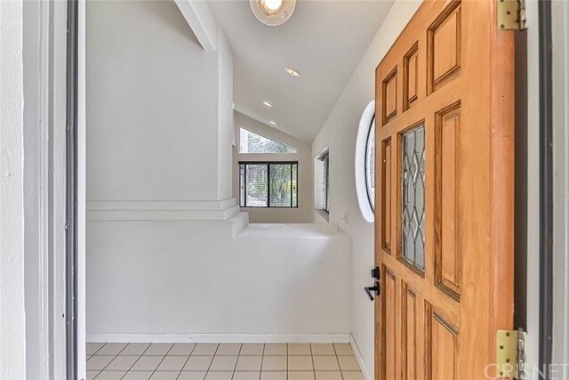 Building Photo - 29751 Strawberry Hill Dr