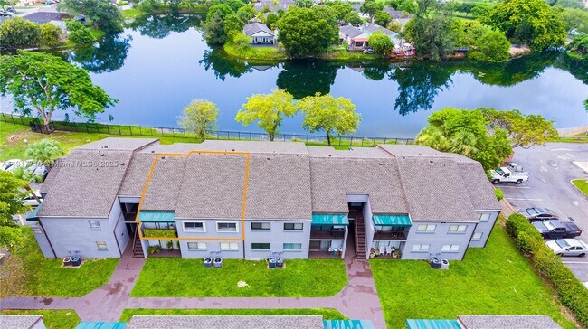 Building Photo - 7419 SW 152nd Ave