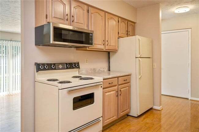 Building Photo - 19 Great Wood Ct