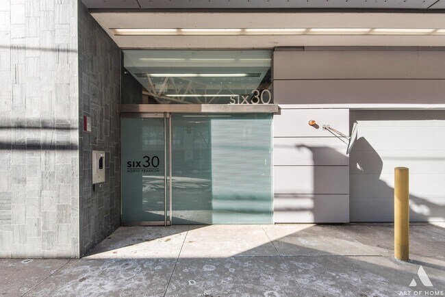 Building Photo - 630 N Franklin St