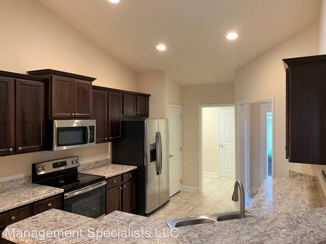 Building Photo - 4 br, 2 bath House - 3273 SW Rosser Blvd