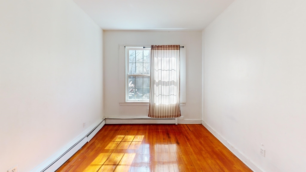 Primary Photo - 73 Highland St