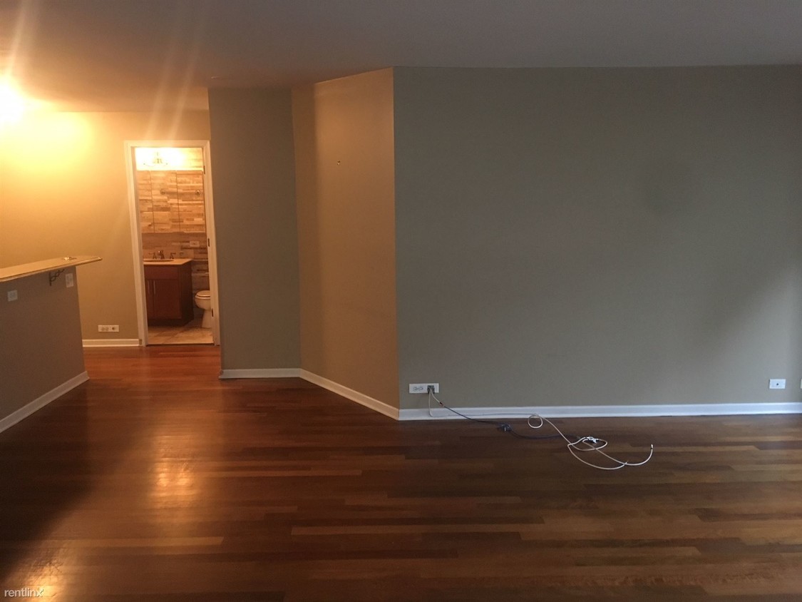 Foto principal - 222 E Pearson St