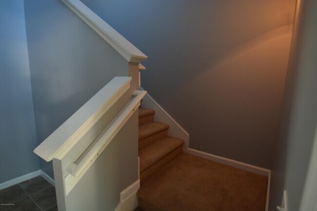 Foto del edificio - 2765 Revolution St