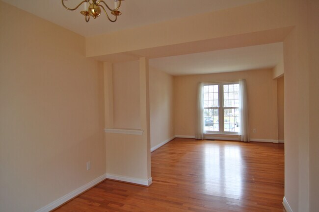 Foto del edificio - 6148 Martins Landing Ct