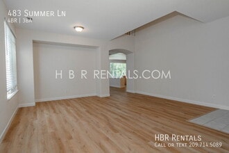 Building Photo - 483 Summer Ln