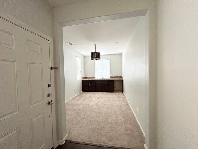 Foto del edificio - 35232 Tulsi Ct