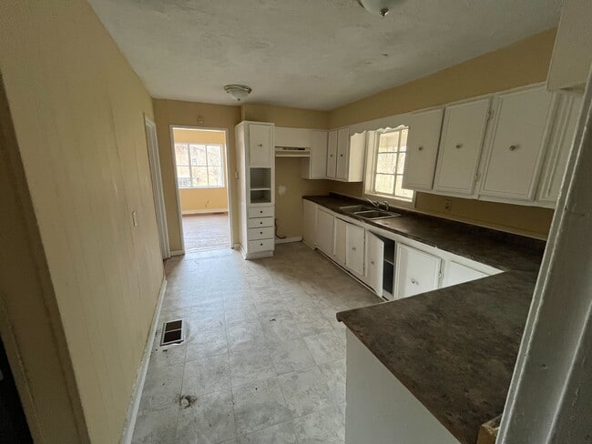 Photo - 2862 Oak Forest Dr House